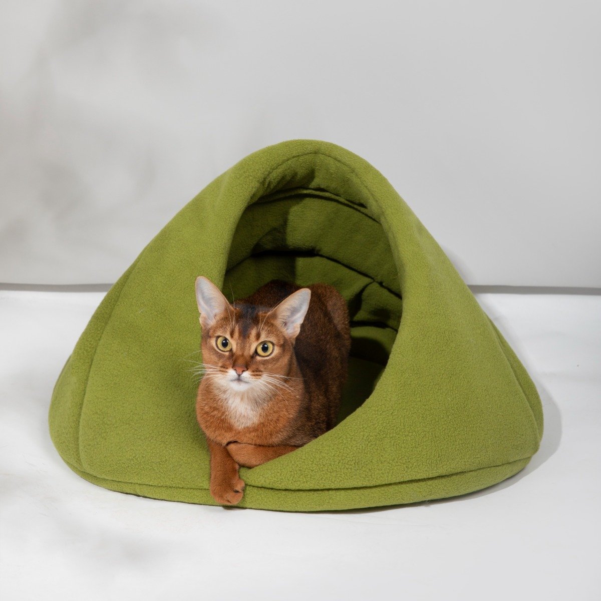 Warming Cat Cave Bed for Winter, Soft Hooded Snuggle Bed for Kittens & Small Dogs